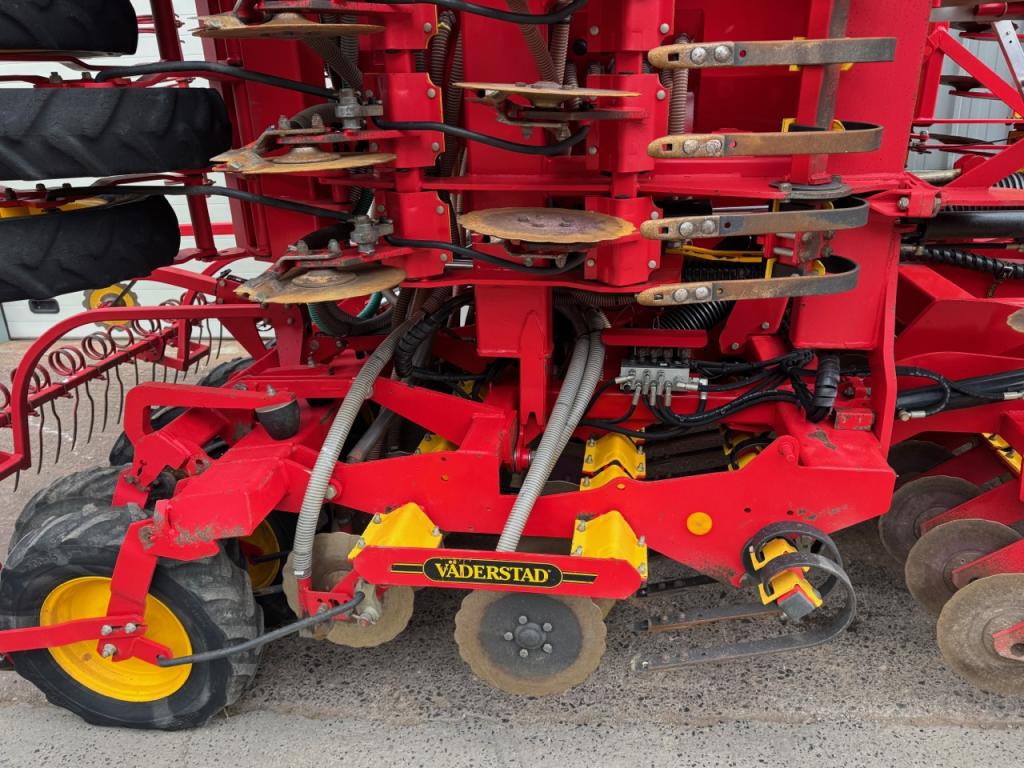 Vaderstad Rapid 600S drill