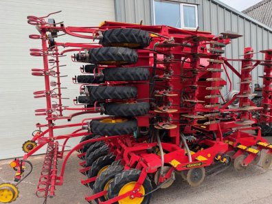 Vaderstad Rapid 600S drill