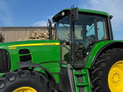 John Deere 6630 Standard