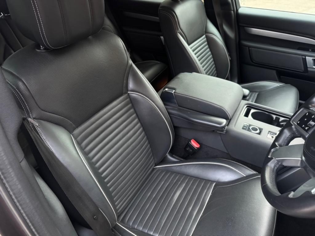 Land Rover Discovery HSE R-Dynamic D300 diesel