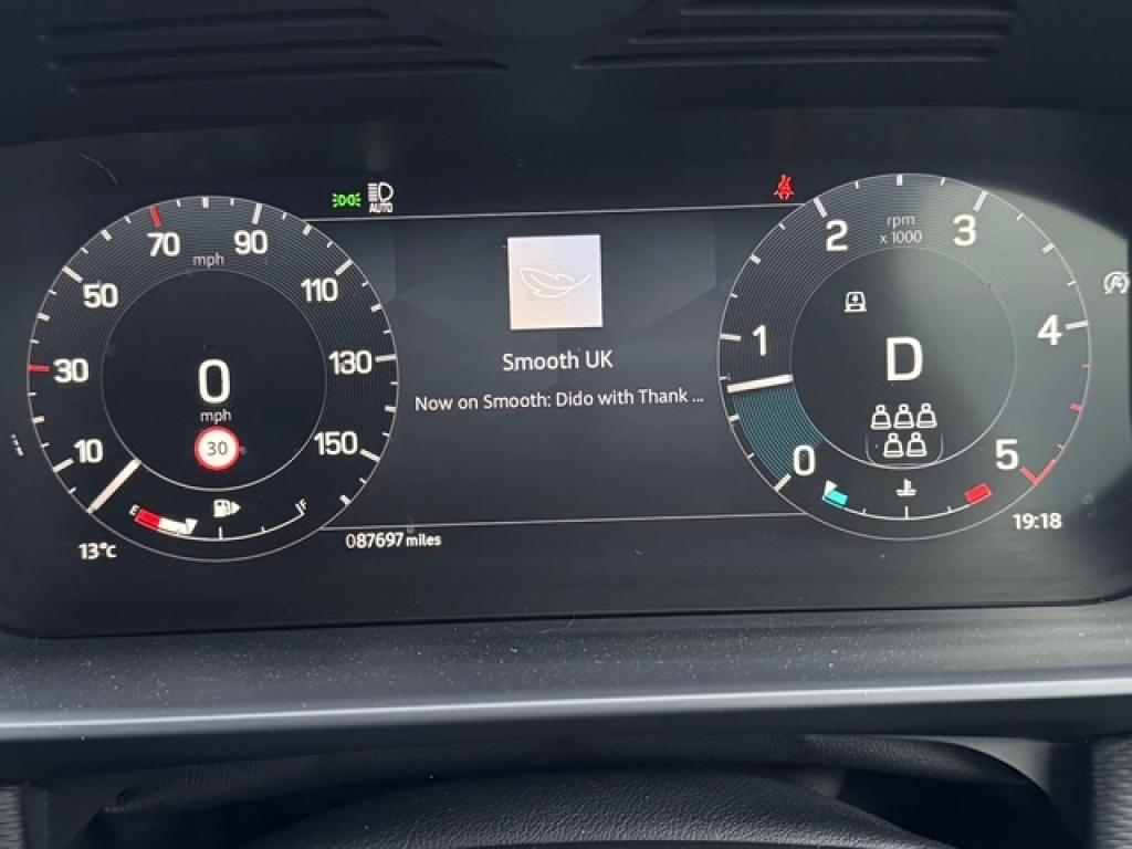 Land Rover Discovery HSE R-Dynamic D300 diesel