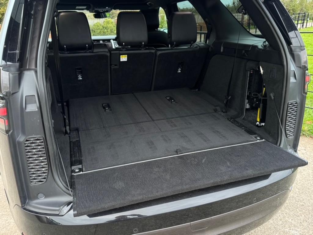 Land Rover Discovery HSE R-Dynamic D300 diesel