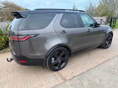 Land Rover Discovery HSE R-Dynamic D300 diesel