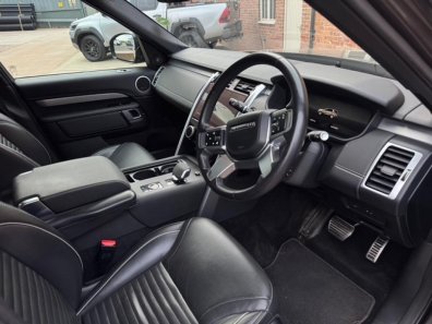 Land Rover Discovery HSE R-Dynamic D300 diesel
