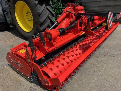 Kuhn HR 5030 R 5 Metre power harrow