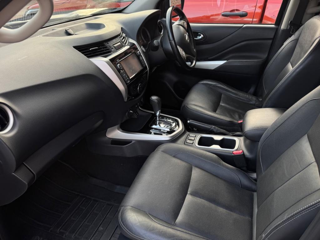 Nissan Navara Tekna 2.3 DCi Diesel