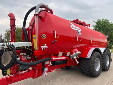 Redrock 3500 Gallon tanker