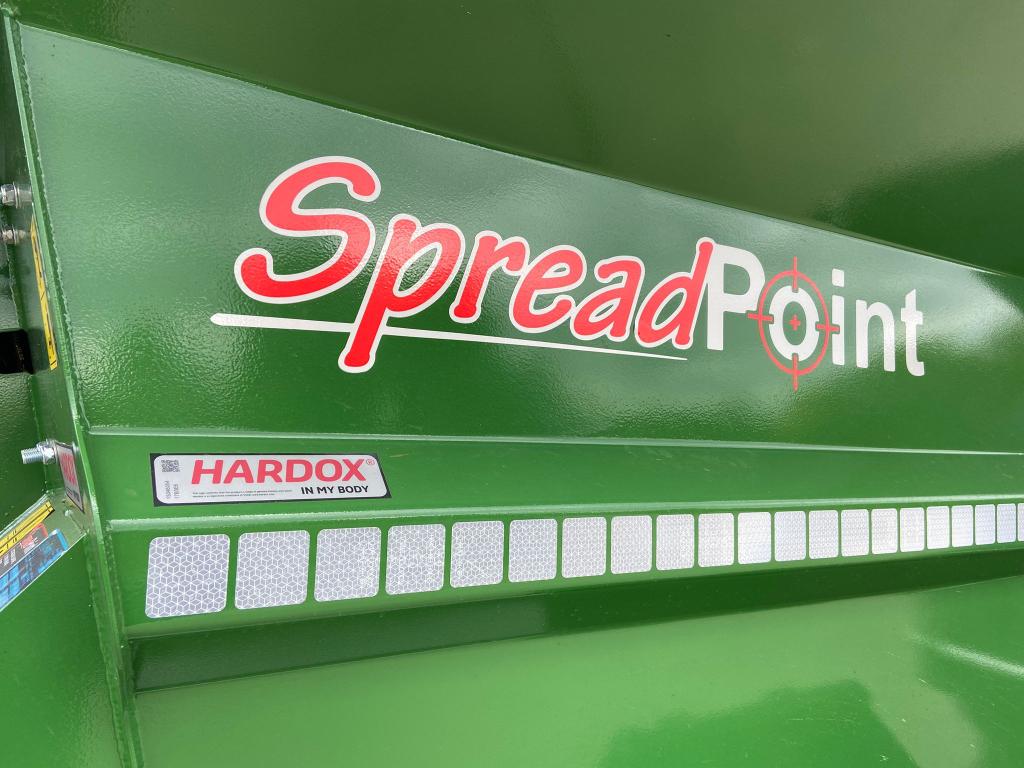 SpreadPoint MK-900 10 ton rear discharge muck spreader