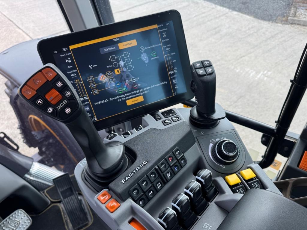 JCB 4220 iCon Fastrac