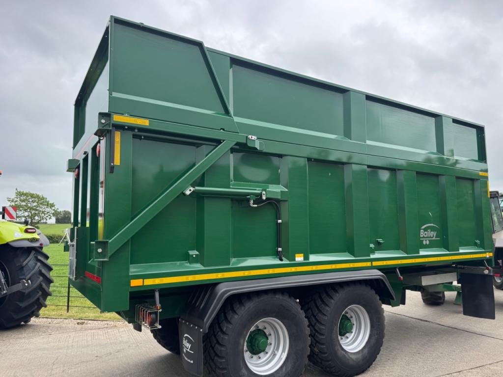 Bailey 16 ton TB silage trailer
