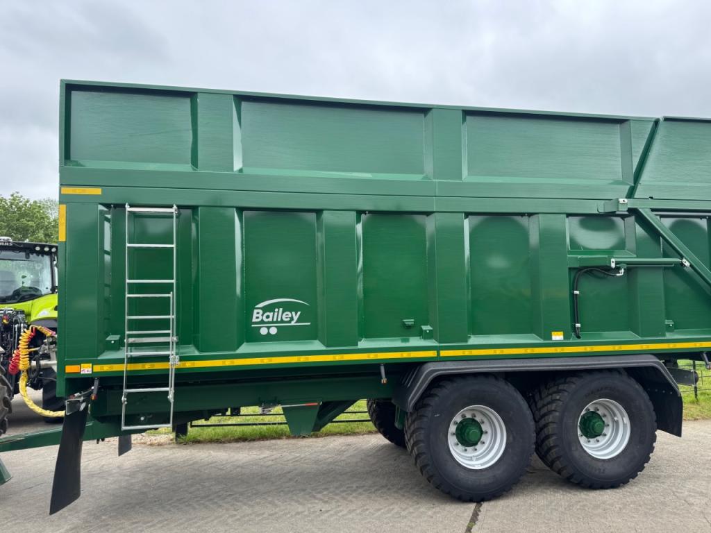 Bailey 16 ton TB silage trailer