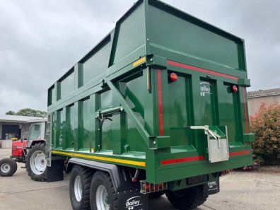 Bailey 16 ton TB silage trailer