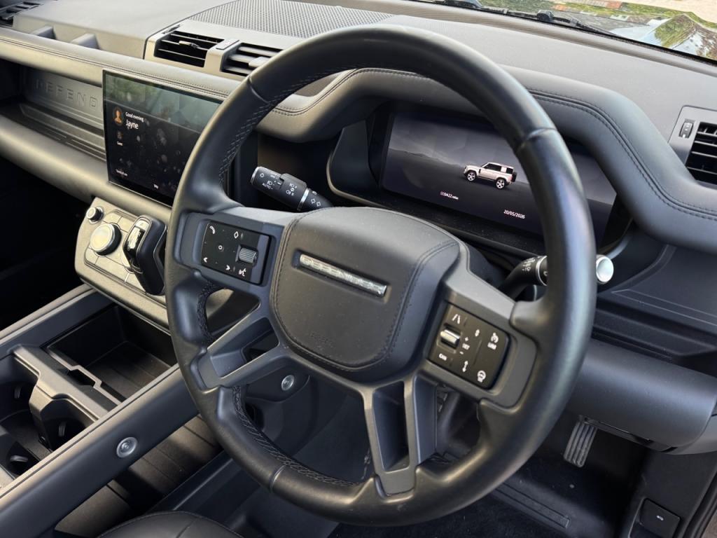 Land Rover Defender 90 HSE X-Dynamic D350 diesel