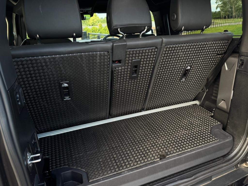 Land Rover Defender 90 HSE X-Dynamic D350 diesel