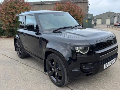 Land Rover Defender 90 HSE X-Dynamic D350 diesel