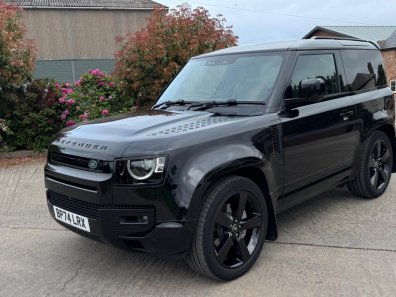 Land Rover Defender 90 HSE X-Dynamic D350 diesel
