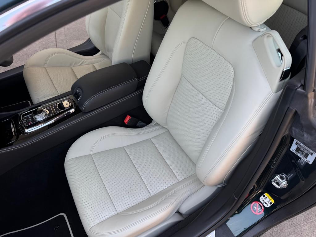 Jaguar XK Signature Edition 5.0LT V8 petrol