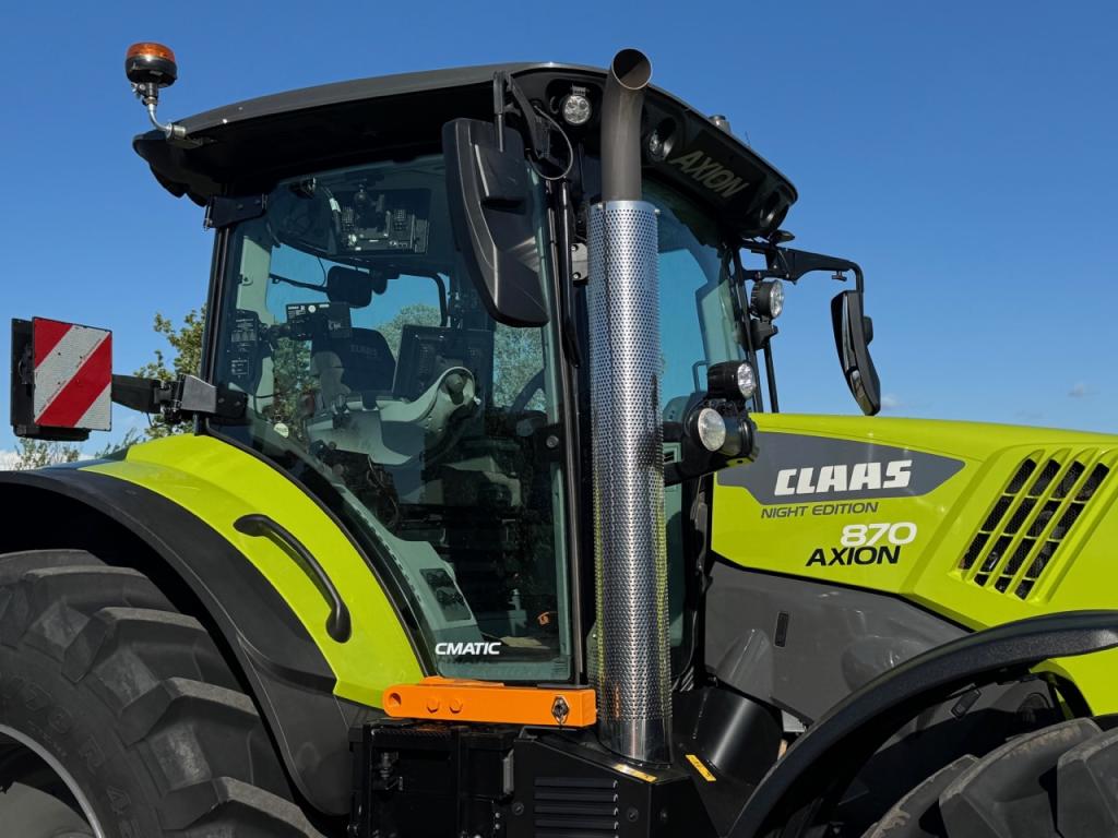 Claas Axion 870 Night Edition