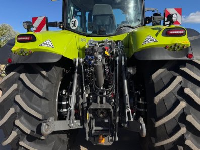 Claas Axion 870 Night Edition