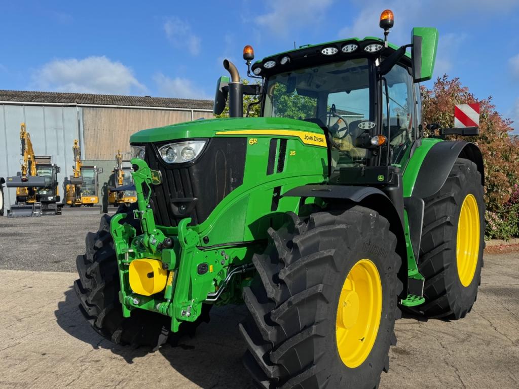 John Deere 6R 215