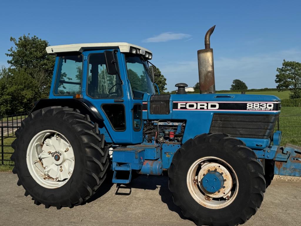 Ford 8830 Super-Q