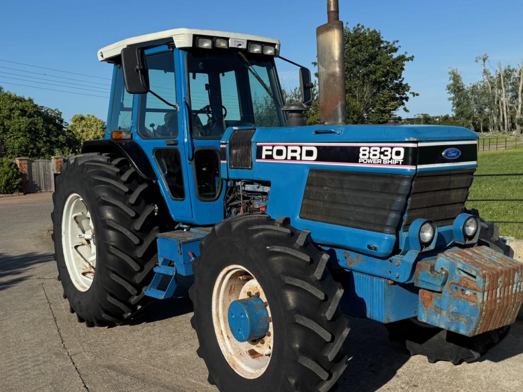 Ford 8830 Super-Q