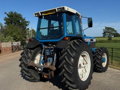 Ford 8830 Super-Q