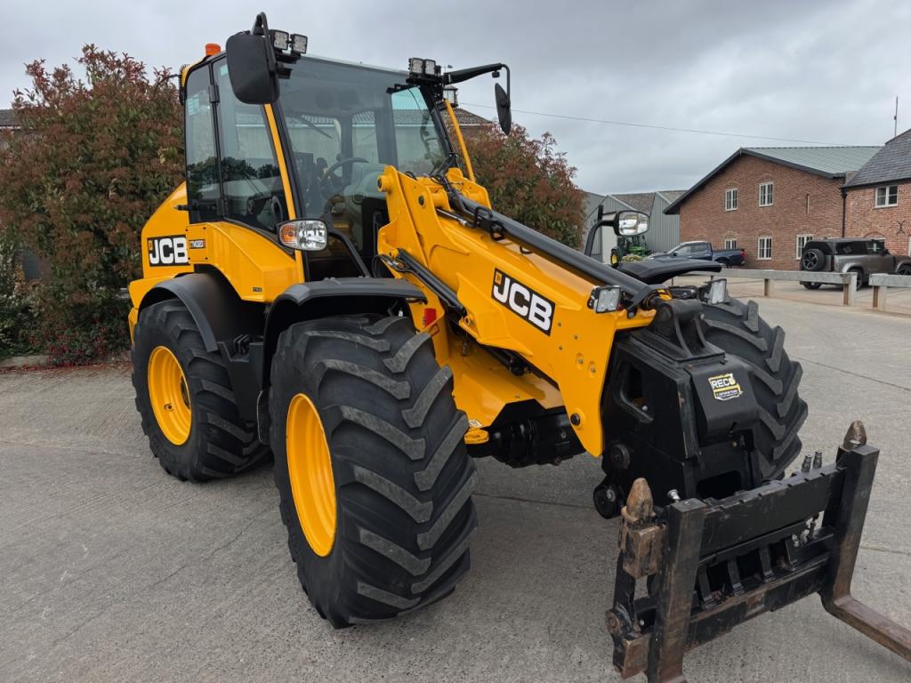 JCB 320S