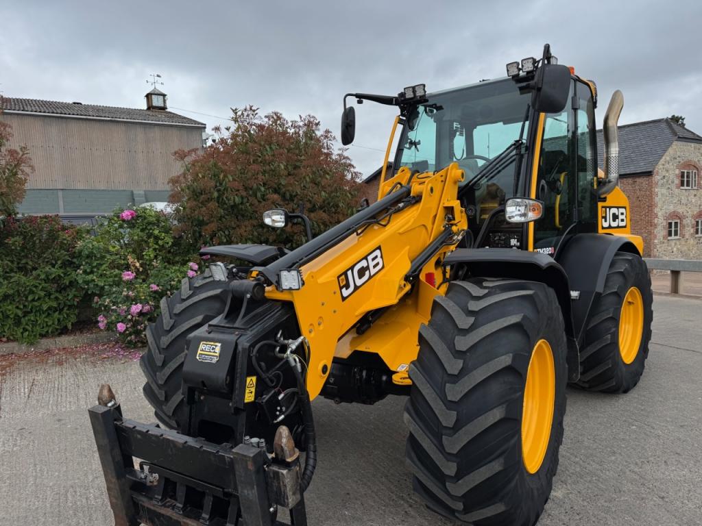 JCB 320S