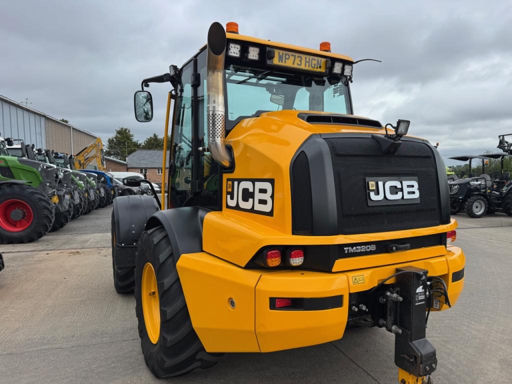 JCB 320S