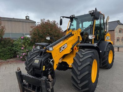 JCB 320S