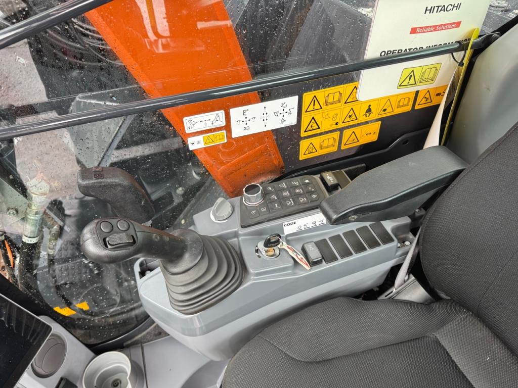 Hitachi Zaxis 95US