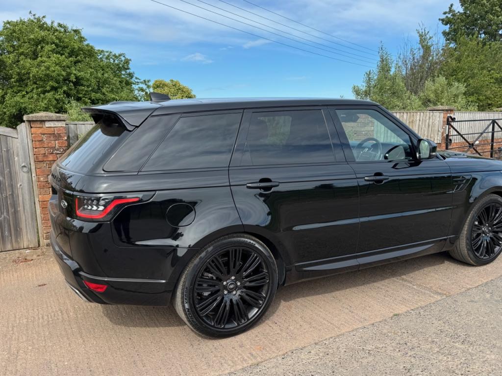 Range Rover Sport HSE R-Dynamic D300