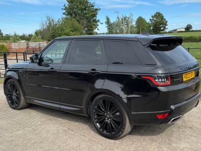 Range Rover Sport HSE R-Dynamic D300