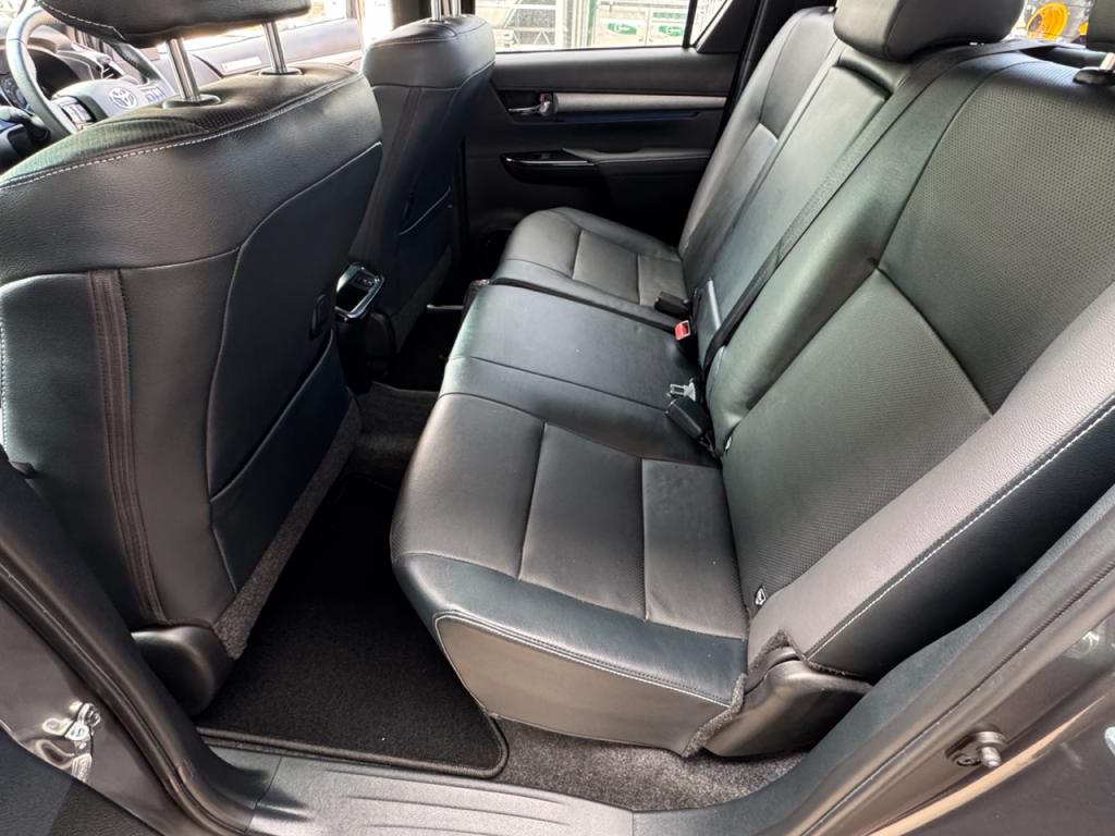 Toyota Hi-Lux Invincible X 2.8 Diesel