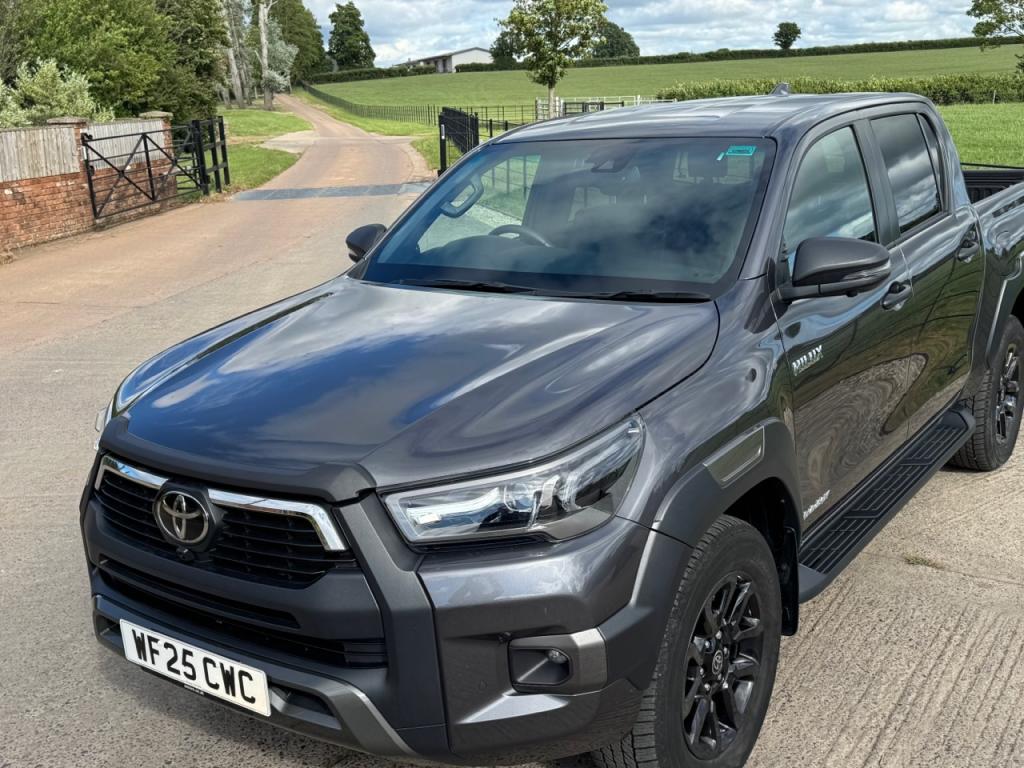 Toyota Hi-Lux Invincible X 2.8 Diesel
