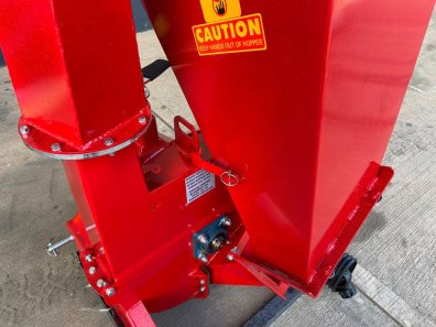Winton wood chipper