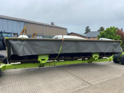 Claas 610 direct disc whole crop header