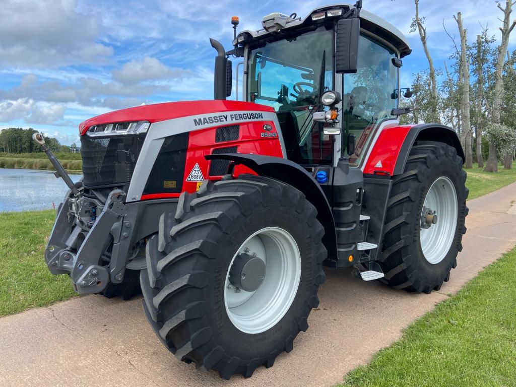 Massey Ferguson 8S.245