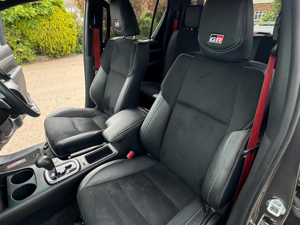 Toyota Hi-Lux GR Sport 2.8 diesel