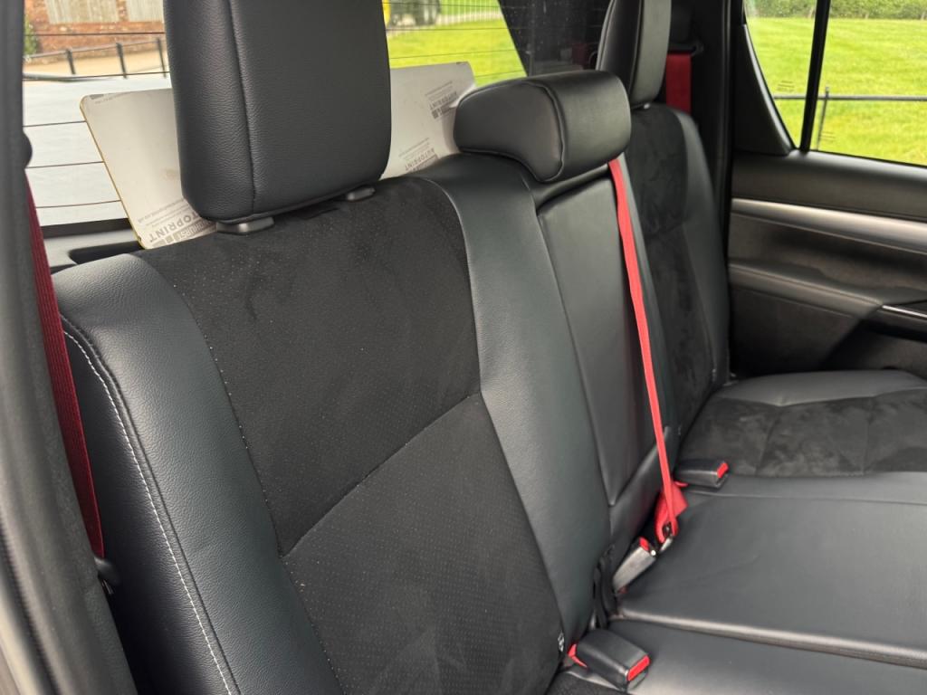 Toyota Hi-Lux GR Sport 2.8 diesel