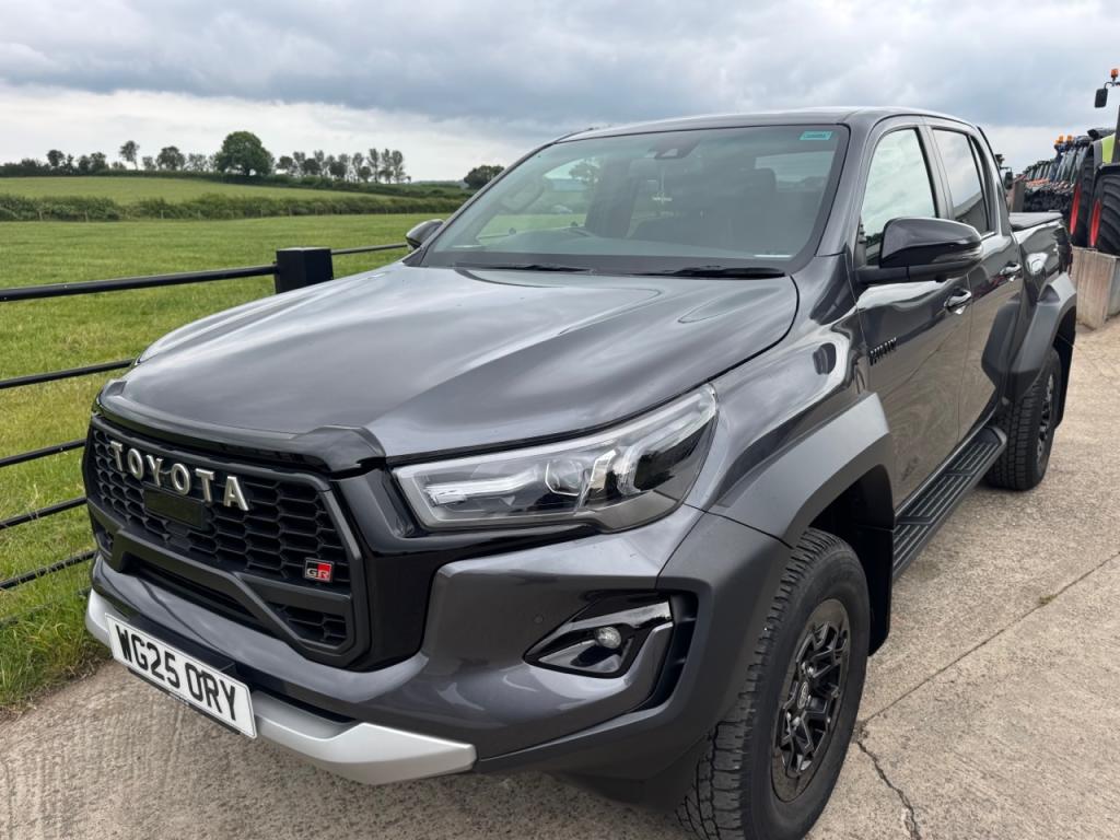 Toyota Hi-Lux GR Sport 2.8 diesel
