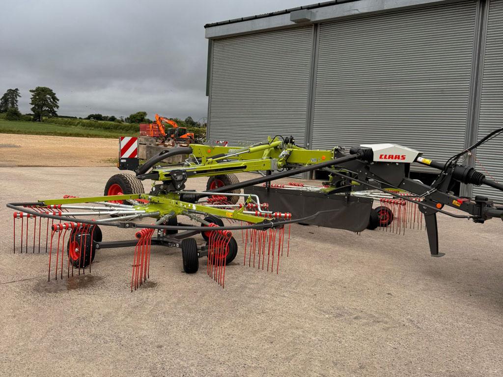 Claas 2800 trend twin rotor rake