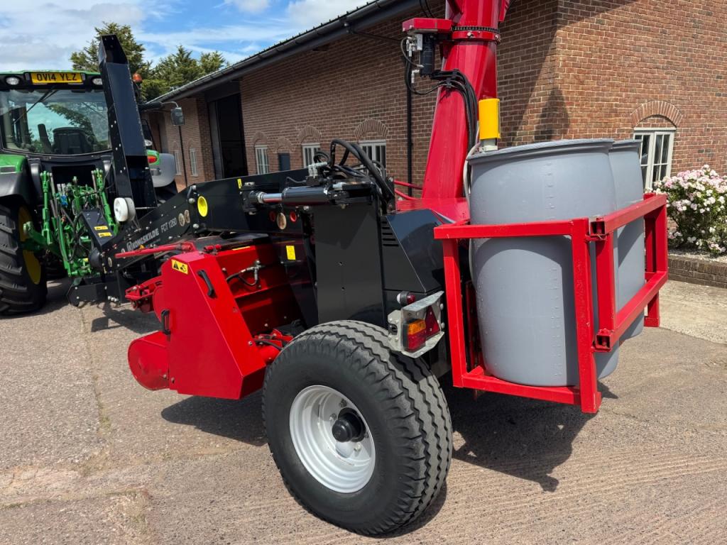 JF FCT 1260 trailed forager