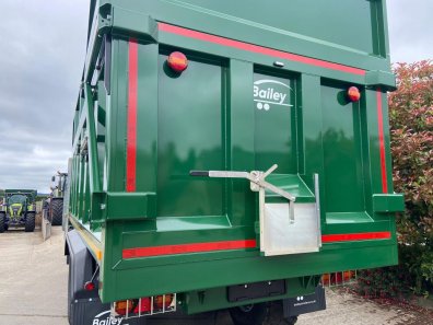 Bailey 18 ton TB silage trailer