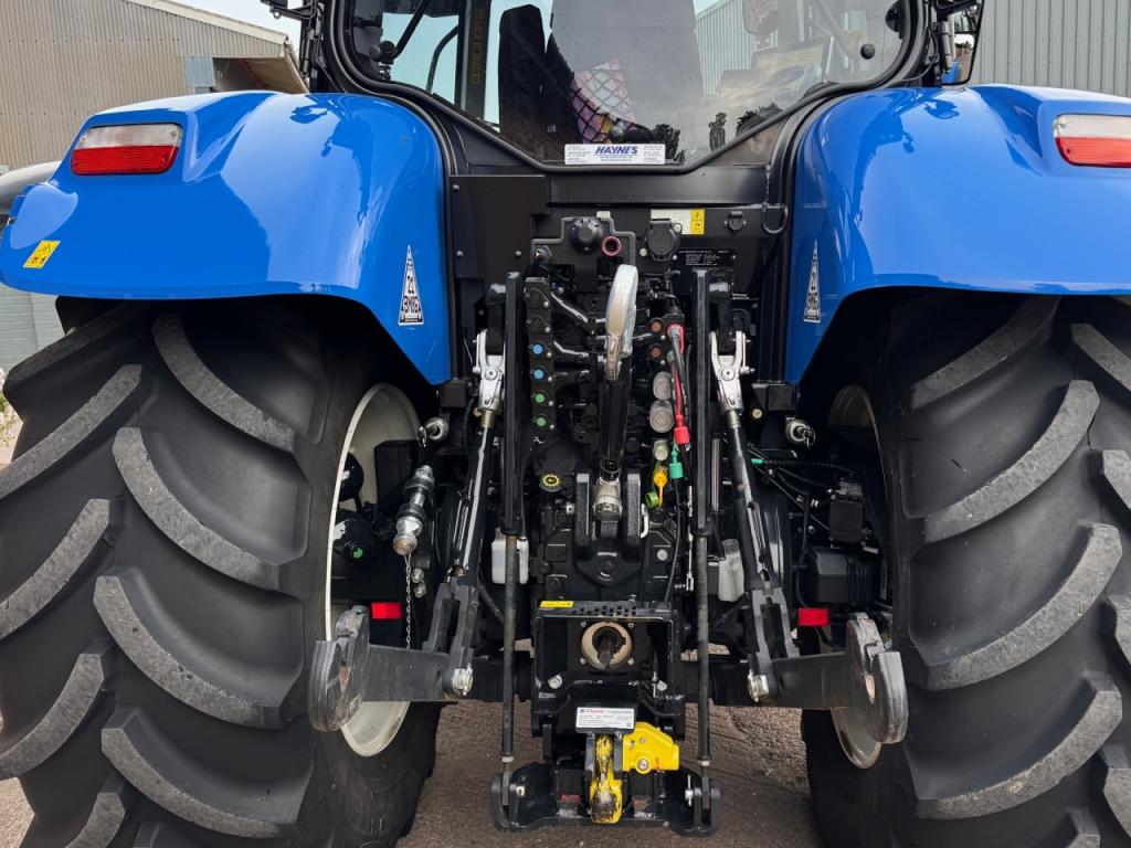 New Holland T7.225