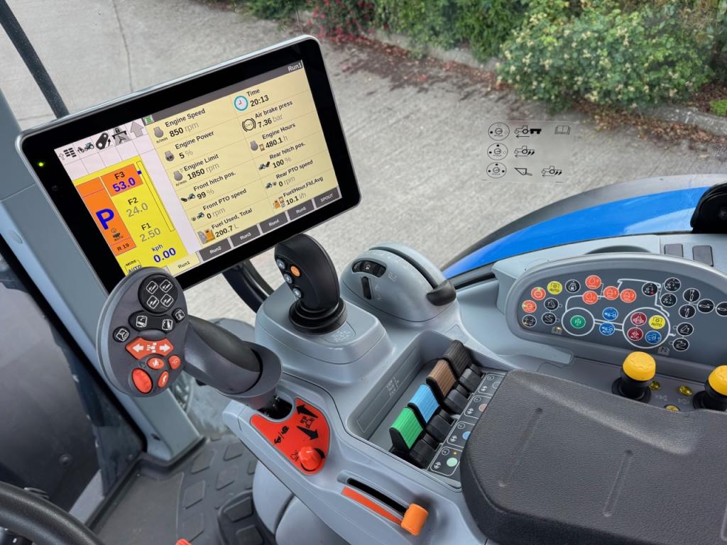 New Holland T7.225