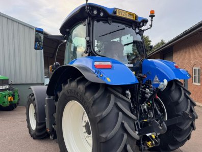 New Holland T7.225