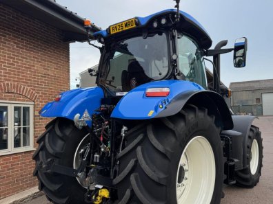 New Holland T7.225