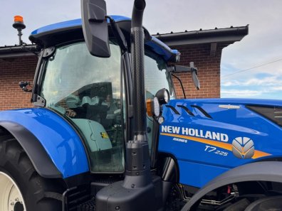 New Holland T7.225